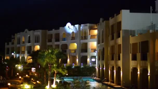 Mısır. Sharm El Sheikh. Otel bölgesi. Gece. — Stok video