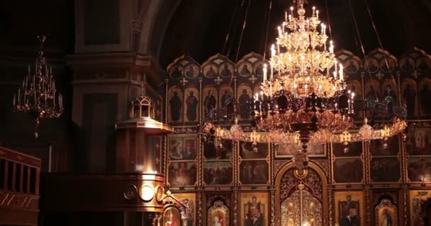 Cathedral. Chernivtsi, Ukraine. Iconostasis and chandelier. — Stock Video