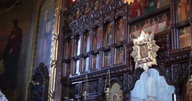 chirch. chernivtsy, Ukrayna. İkonostasisin.