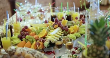 Restoran. tablo. Açık büfe. meyve.