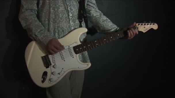 Guitar 1.mov — Stock Video