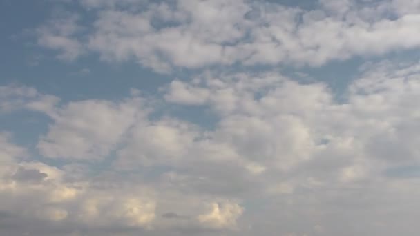 Облака 3.mov — стоковое видео
