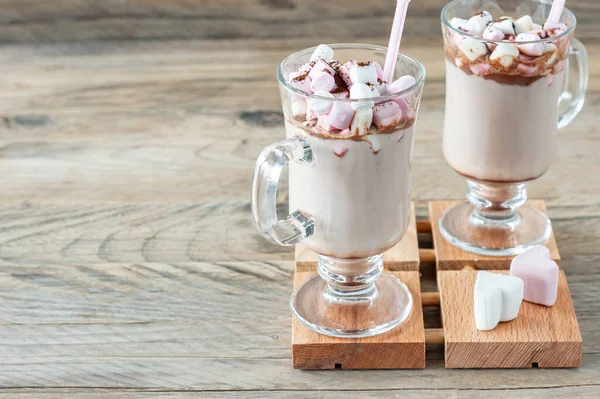 Bebida Caliente Cacao Chocolate Con Malvavisco Taza Vidrio Sobre Mesa — Foto de Stock