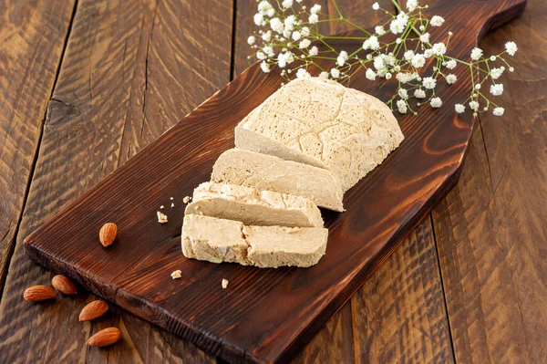 Slised Sunfower Halva Dessert Serving Wooden Board Table Sweet Oriental — Stock Photo, Image