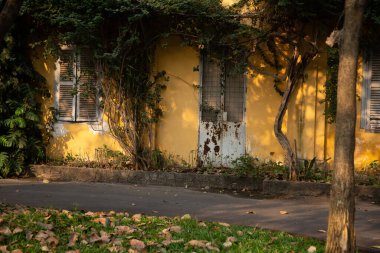 Ho Chi Minh hayvanat bahçesinde gün batımı 