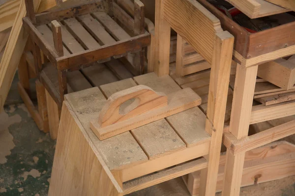 Son ürün marangoz Wokrshop 'a teslim edilmeyi bekliyor.