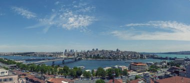 İstanbul 'un tarihi önemi olan Altın Boynuz' un panoramik manzarası