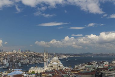 Altın Boynuz ve Boğaz 'ın yukarıdan görünüşü. İstanbul manzarası.