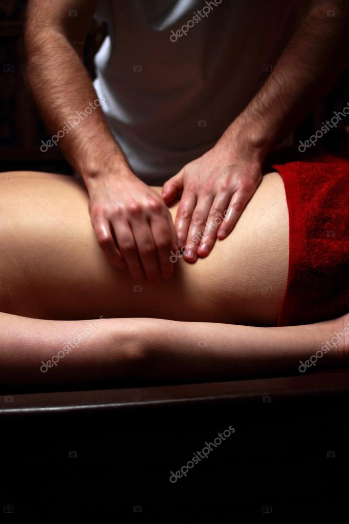 Gemischtrassiger Miniarsch Schoen Massage