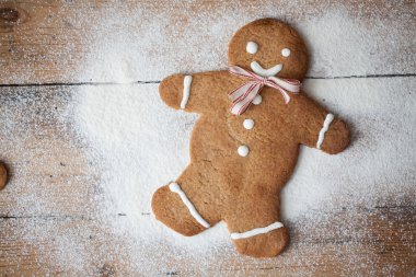 Zencefilli kurabiye adam, insanlar ahşap, uygun kar ve kış