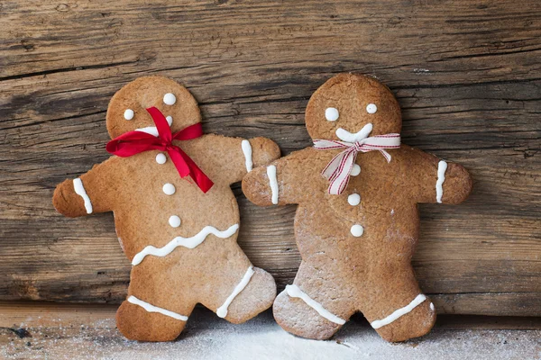 Zencefilli kurabiye adam, insanlar ahşap, uygun kar ve kış