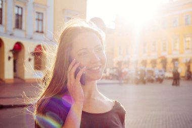  cep telefonu konuşma şehirde kadın