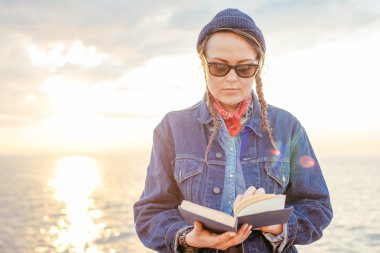 Deniz istirahat kadın