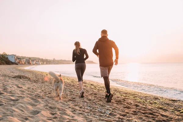 Para młoda fitness — Zdjęcie stockowe