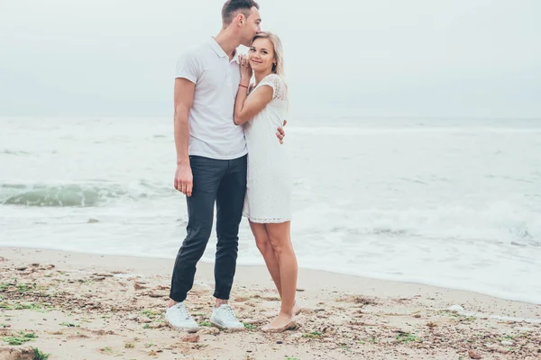 Young loving couple — Stock Photo, Image