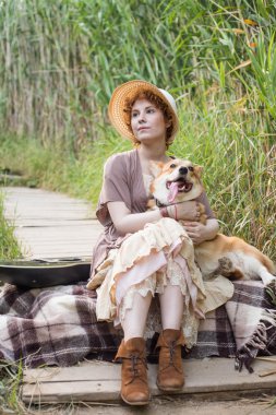 gitar ve köpek ile Umman 