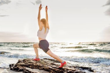 Fitness Spor modeli sahil üzerinde