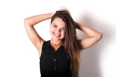 Genç mutlu neşeli erkek beyaz izole