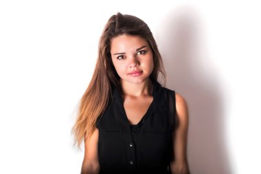 Genç mutlu neşeli erkek beyaz izole