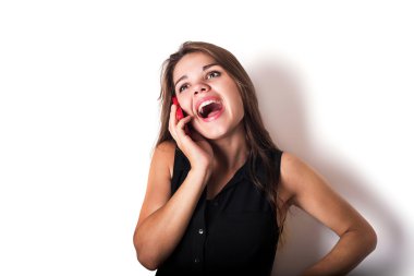 beyaz izole telefonda konuşan genç beyaz kadın