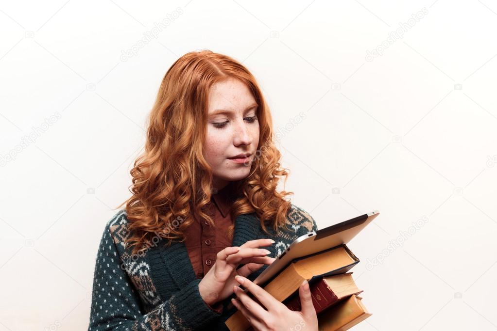 edhead girl with ebook and books