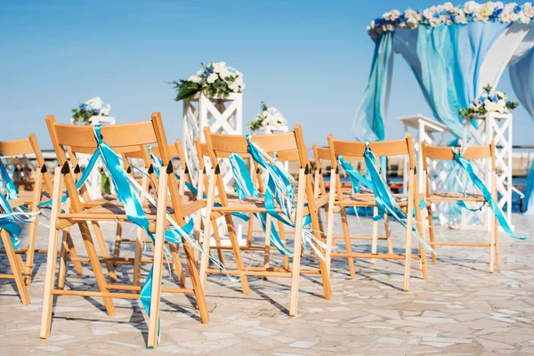 Красивая свадьба на пляже — стоковое фото