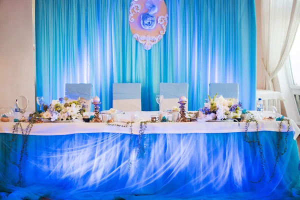 Tafel gedekt voor bruiloft of een ander catering diner — Stockfoto