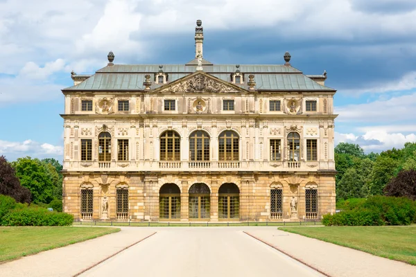 Drezno, Palais w duży ogród, park w Dreźnie — Zdjęcie stockowe