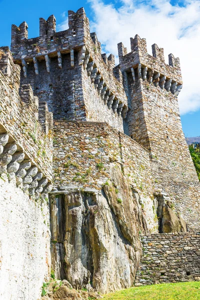 Oude bakstenen muur Castelgrande Bellinzona — Stockfoto
