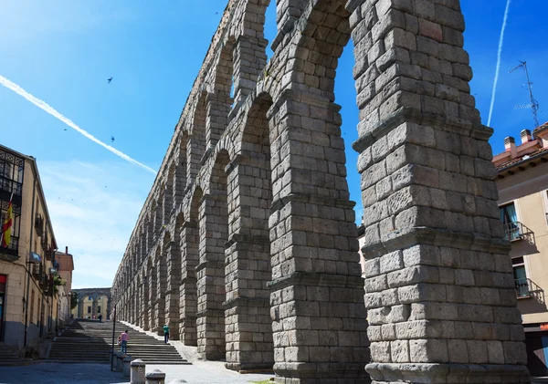 Aquaduct van Segovia, Spanje op Plaza del Azoguejo — Stockfoto