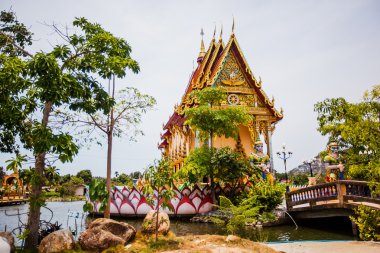 Budist tapınakları ve Tayland, Samui Adası heykelleri