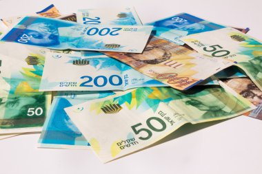 İsrail Şekeli para faturaları çeşitli yığını 