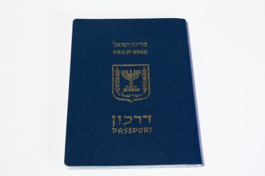 Beyaz arka planda - üst görünüm İsrail pasaportu