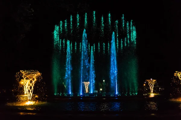 Fuente musical colorida — Foto de Stock