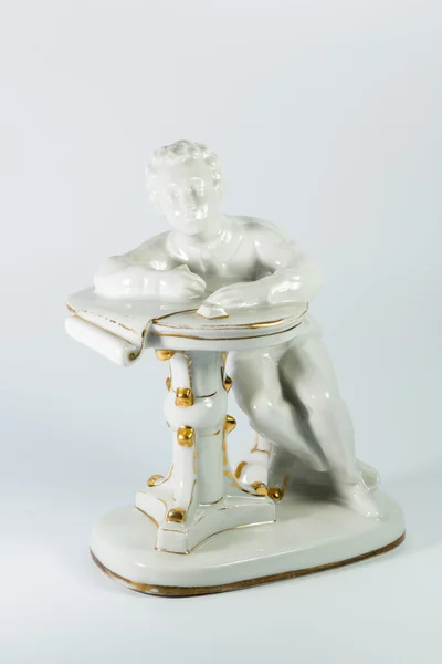 Porslin Figurin av Pusjkin på vit bakgrund — Stockfoto