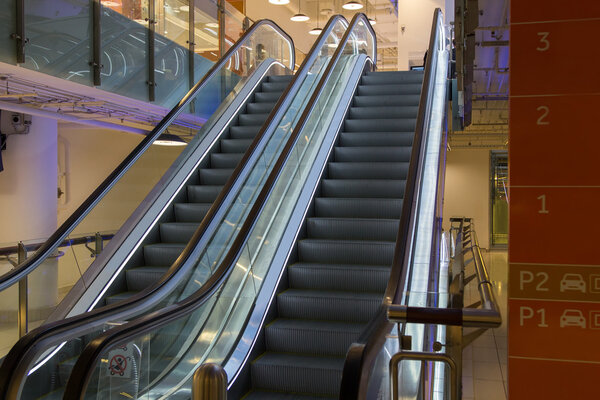 escalator in the mall