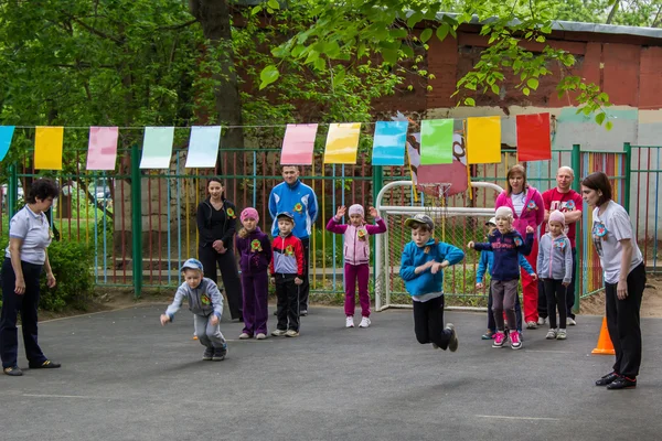 Evento deportivo infantil en la guardería — Foto de Stock