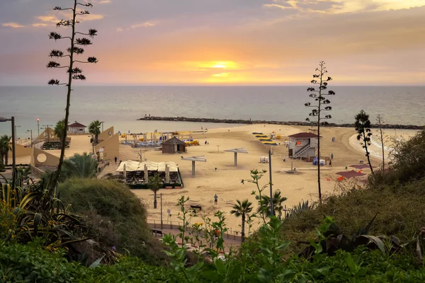 Netania, la plage sur la côte méditerranéenne — Photo