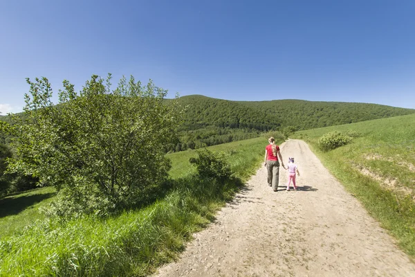 Piesze wycieczki w góry — Zdjęcie stockowe