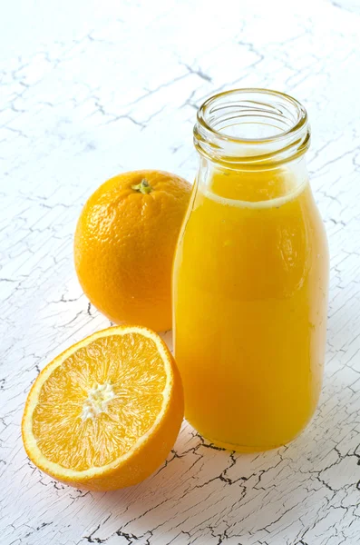 Fresh oranges — Stock Photo, Image