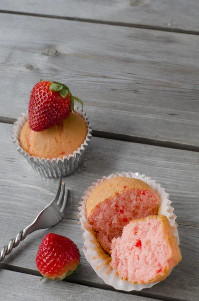 Strawberry muffins — Stock Photo, Image