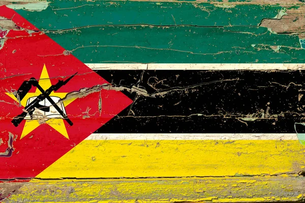 Bandeira Moçambique Fundo Parede Madeira Velha — Fotografia de Stock