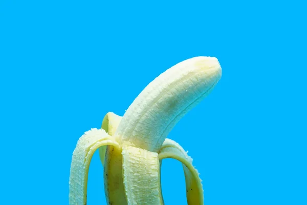 Μπανάνα Κάβεντις Είναι Τυλιγμένη Μπλε Φόντο — Φωτογραφία Αρχείου
