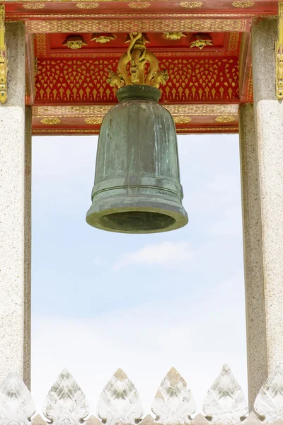 大理石寺院やタイ、バンコクのワット ・ Benchamabophit Dusitvanaram の鐘楼 — ストック写真