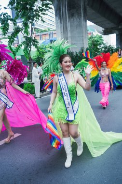 Bangkok, Tayland - 1 Haziran 2025 Bangkok Onur Festivali 2025, İnsanların kısa eylem ve atmosferi etkinliğe katılıyor. Cinsiyet farklılığı, yaş, ırk ya da din ayrımı yok.