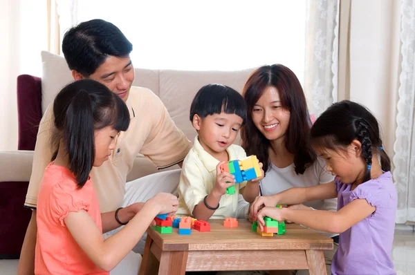 Asian family lifestyle — Stock Photo, Image