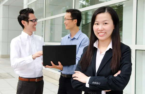 Gente de negocios asiáticos —  Fotos de Stock