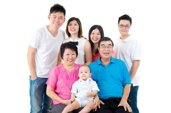 Asiático tres generaciones familia — Foto de Stock