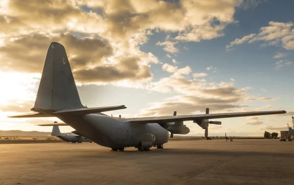 Hercules aircraf on land — Stock Photo, Image