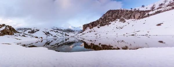 Ercina see, europäische gipfel ii, asturien — Stockfoto